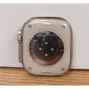 Apple Silver Smartwatch Sleek Design